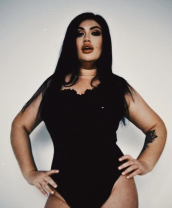 Максим, 30 лет, 4 размер груди